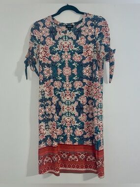 Tacera | Textured Boho Floral Dress | Women’s | Size Small | Blue and Red